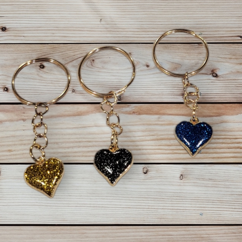 New 3 pk bundle glitter heart Keychain